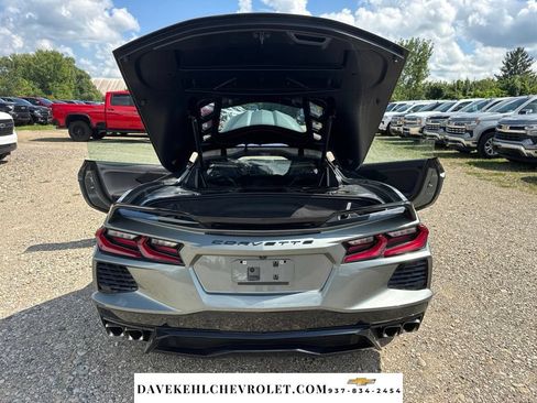 Used 2024 Chevrolet Corvette Stingray Coupe w/ Z51 Performance Package RWD image 29