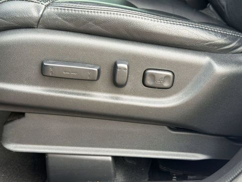 Used 2016 Honda CR-V Touring image 14