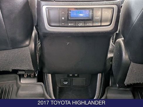 Used 2017 Toyota Highlander XLE AWD/4WD image 15
