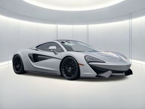 Used 2018 McLaren 570S RWD image 6