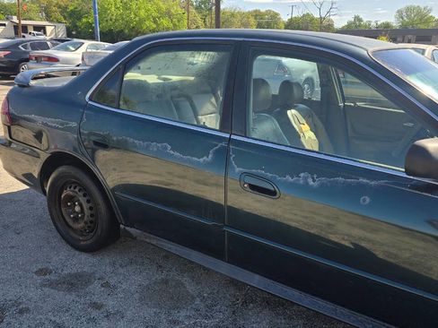 Used 2001 Honda Accord LX image 6