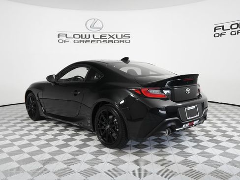 Used 2025 Toyota GR86 Premium RWD image 5