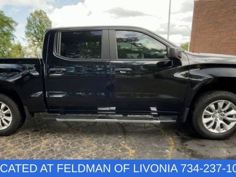 Used 2020 Chevrolet Silverado 1500 Custom w/ Custom Value Package image 9