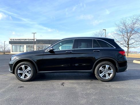 Used 2019 Mercedes-Benz GLC 300 4MATIC w/ Premium Package image 8
