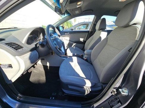 Used 2017 Hyundai Accent Value Edition image 5