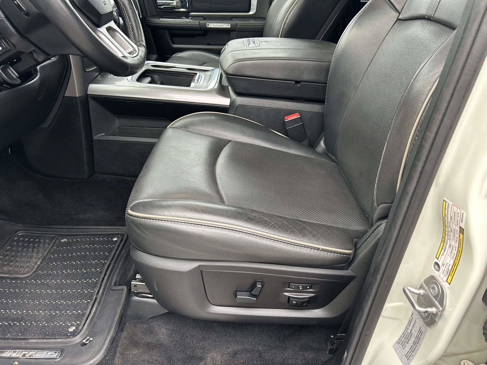 Used 2016 RAM 2500 Limited AWD/4WD image 21