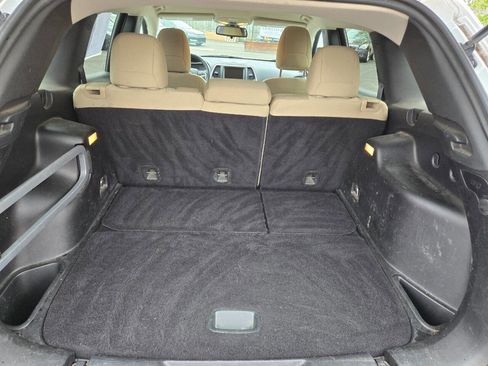 Used 2015 Jeep Cherokee Latitude w/ Cold Weather Group AWD/4WD image 26