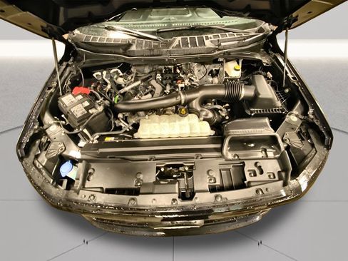 Used 2025 Ford F150 XLT w/ Equipment Group 301A Standard image 15