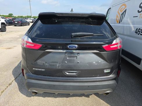 Used 2020 Ford Edge SEL FWD image 3