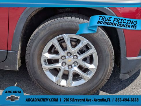 Used 2021 Chevrolet Traverse LT FWD image 11