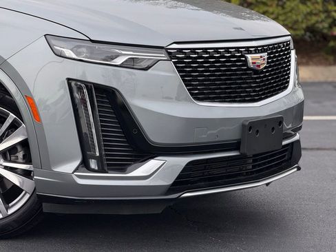Used 2023 Cadillac XT6 Premium Luxury image 6