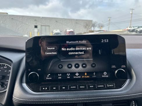 Used 2021 Nissan Rogue SL w/ Premium Package image 14