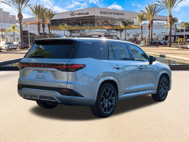Used 2026 Lexus TX 500h AWD w/ Technology Package image 5
