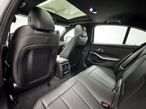 Used 2025 BMW 330i xDrive Sedan w/ Convenience Package image 25