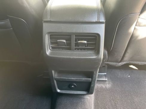 Used 2024 Ford Edge SEL AWD/4WD image 31