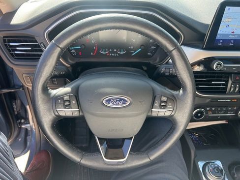 Used 2020 Ford Escape SEL image 9