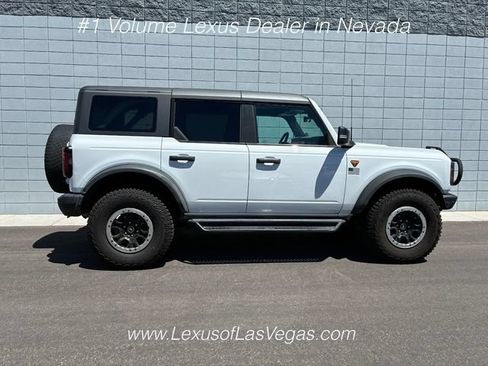 Used 2022 Ford Bronco Badlands AWD/4WD image 2