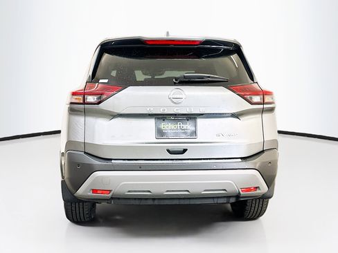 Used 2023 Nissan Rogue SV w/ SV Premium Package image 7