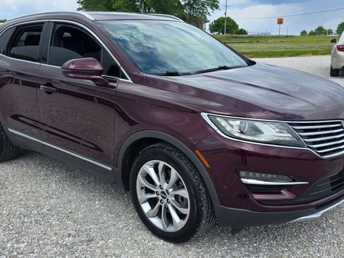 Used 2017 Lincoln MKC Select w/ Select Plus Package FWD image 1