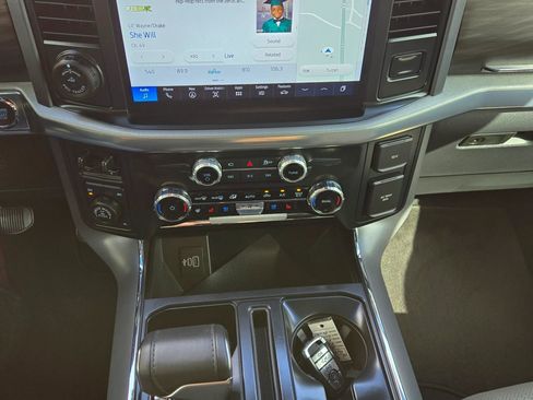 Used 2025 Ford F150 Lariat w/ Equipment Group 501A Mid AWD/4WD image 14