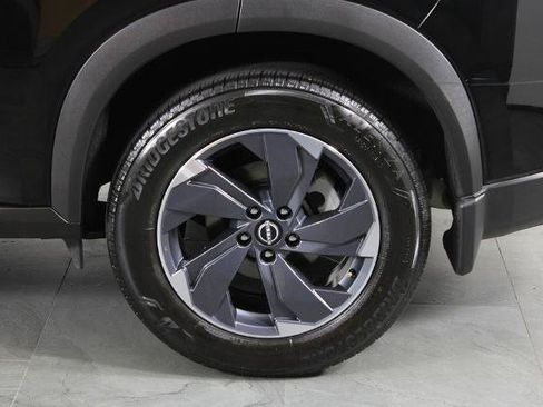 Certified 2024 Nissan Rogue SV w/ SV Premium Package FWD image 15