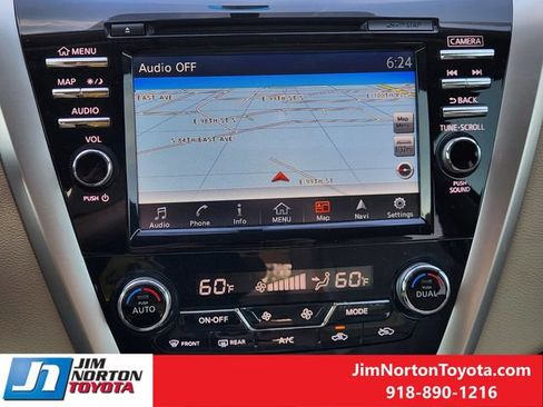 Used 2015 Nissan Murano SL w/ SL Technology Package FWD image 18