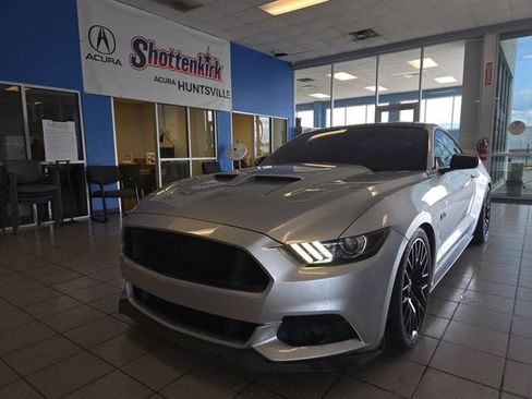 Used 2017 Ford Mustang GT Premium w/ GT Performance Package RWD image 1