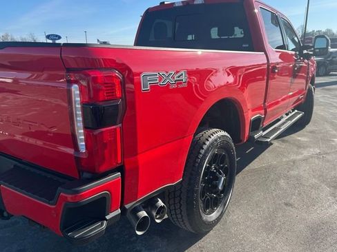 New 2026 Ford F250 Lariat w/ Black Appearance Package image 5