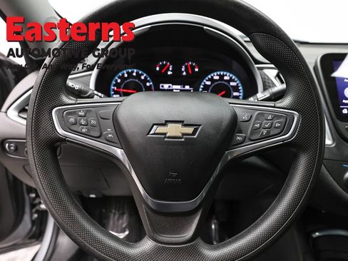 Used 2023 Chevrolet Malibu LT image 10