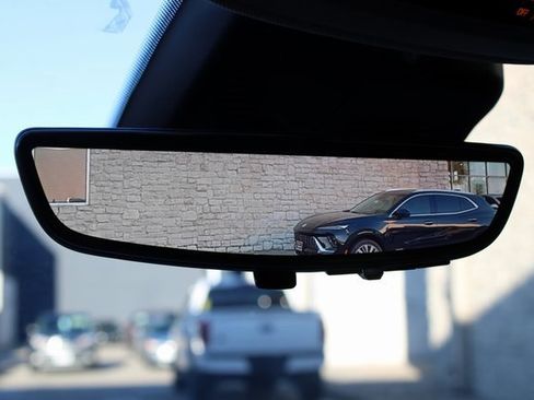 Used 2022 Buick Envision Avenir w/ Technology Package II image 29