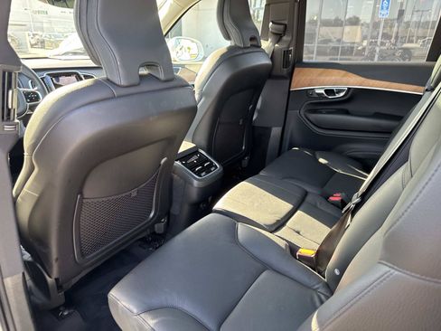 Used 2024 Volvo XC90 B5 Plus AWD/4WD image 12