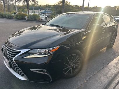 Used 2017 Lexus ES 350 w/ Luxury Package