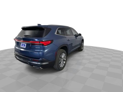 Used 2025 Buick Enclave Preferred FWD image 8