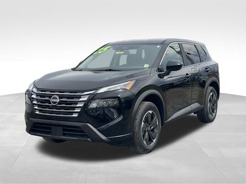 Certified 2025 Nissan Rogue SV image 2