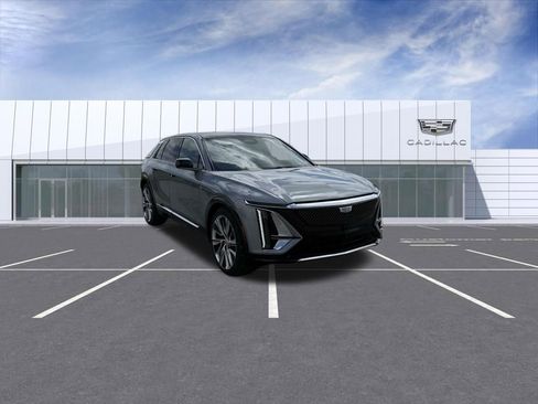 Certified 2024 Cadillac Lyriq Luxury w/ LPO, Floor Liner Package AWD/4WD image 1