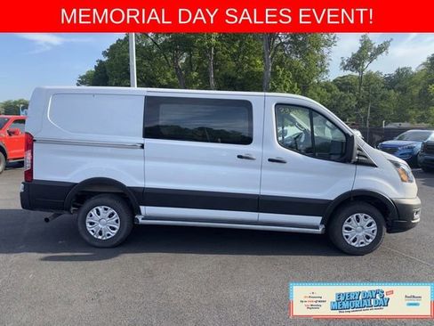 Used 2024 Ford Transit 250 Low Roof w/ Exterior Upgrade Package RWD image 9