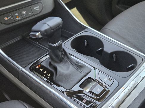 New 2026 Kia Carnival EX image 15