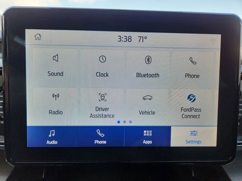 Used 2020 Ford Explorer XLT image 25