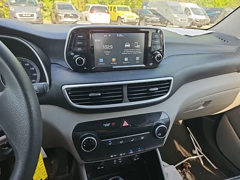 Used 2019 Hyundai Tucson SE w/ Cargo Package image 19