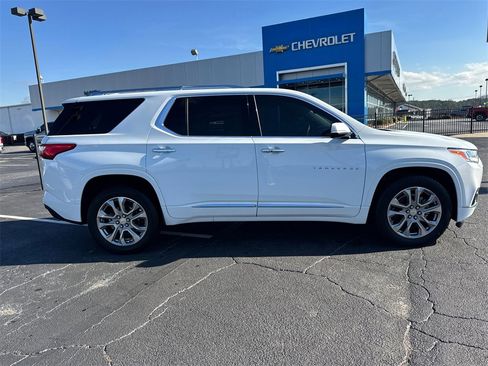 Used 2019 Chevrolet Traverse Premier w/ Driver Confidence II Package image 5