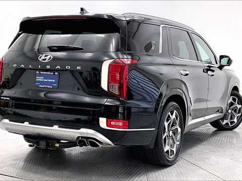 Used 2022 Hyundai Palisade Calligraphy image 2