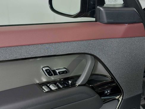 New 2026 Land Rover Range Rover Sport Dynamic SE AWD/4WD image 18