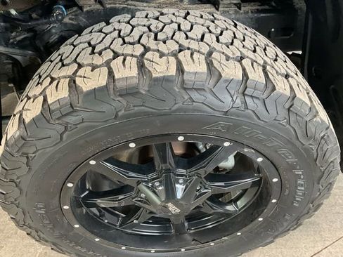 Used 2022 Toyota Tundra 1794 Edition image 8