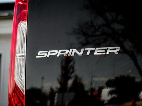 Used 2022 Mercedes-Benz Sprinter 3500 image 10