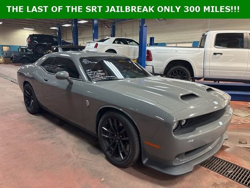 Used 2023 Dodge Challenger SRT Hellcat image 3