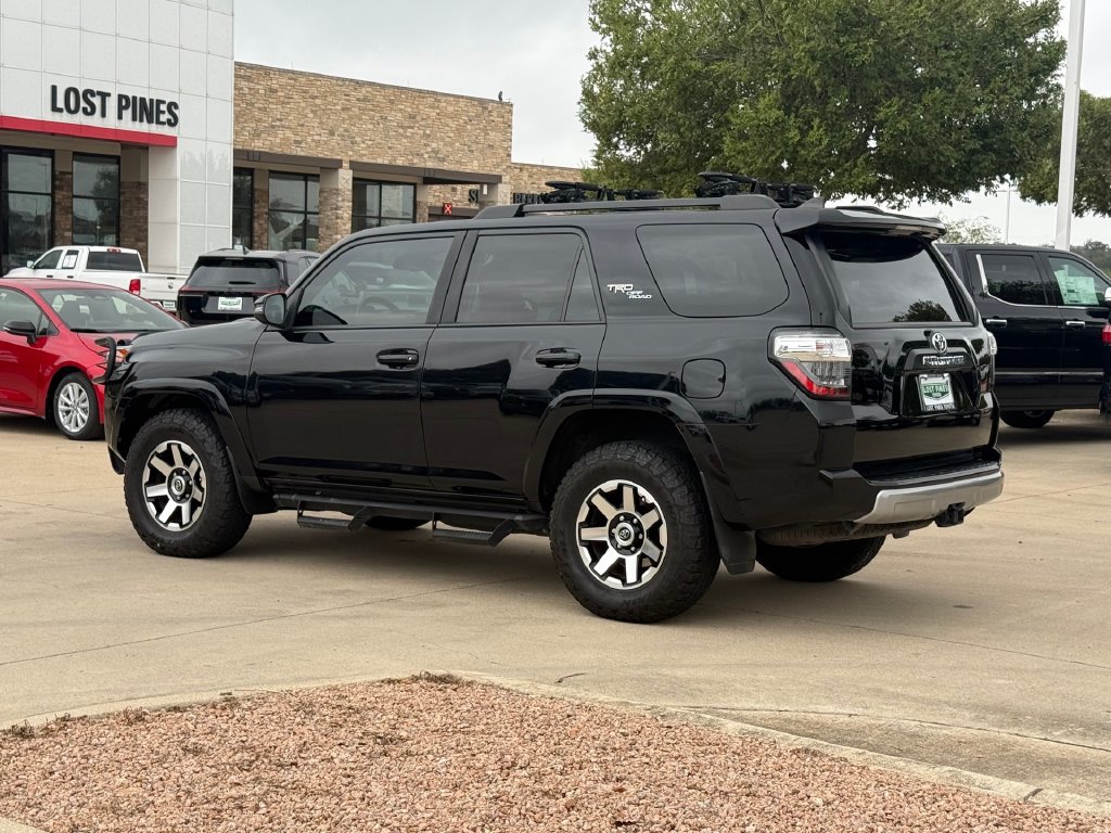 Used 2021 Toyota 4Runner TRD Off-Road Premium w/ Moonroof Package AWD/4WD image 3