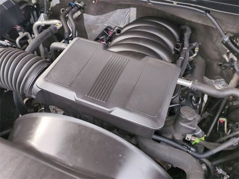 Used 2022 Chevrolet Silverado 2500 LT w/ Snow Plow Prep/Camper Package image 28