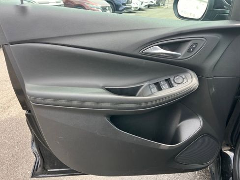 Used 2025 Buick Encore GX Preferred FWD image 18
