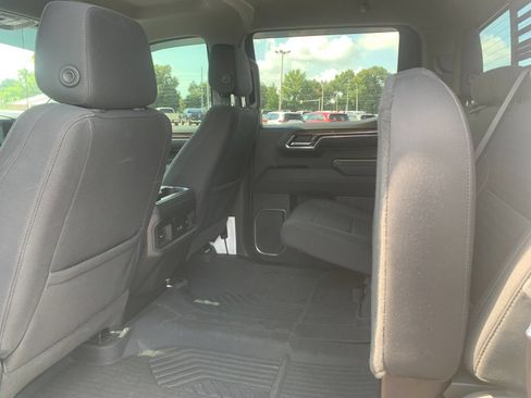 Used 2022 Chevrolet Silverado 1500 LT Trail Boss w/ Convenience Package II AWD/4WD image 15