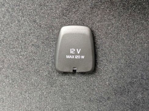 New 2026 Volvo XC90 B5 Core image 14